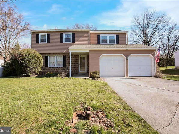 22 Buchanan Dr, Boyertown, PA 19512