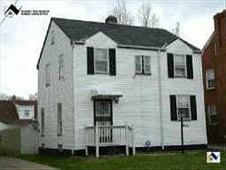 1st image of 15811 Walden Ave