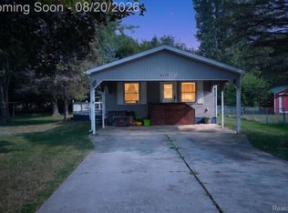 5219 E Carpenter Rd, Flint, MI 48506