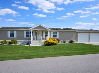 402 Indigo Ln, Somerset, PA 15501