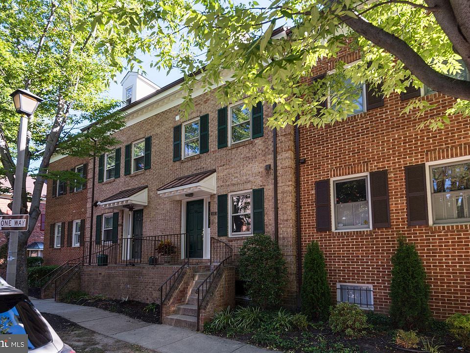 1st image of 1137 N Taylor St