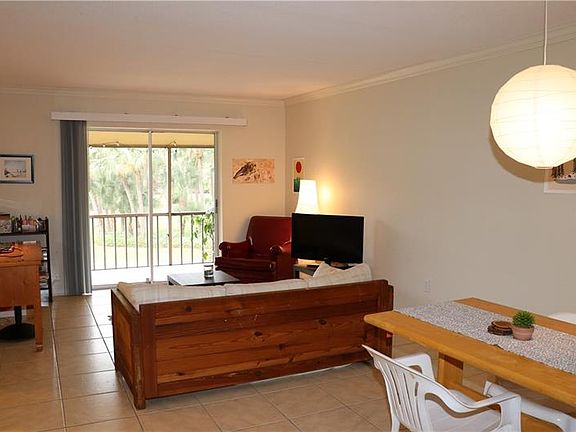 4th image of 936 La Costa Cir Unit 8