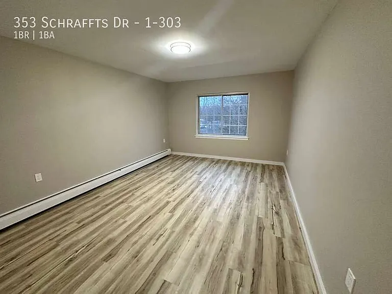 353 Schraffts Dr #1-303 — Photo 2