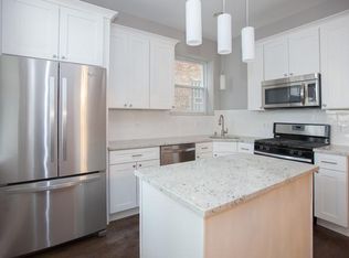 6625 N Ashland Ave #1, Chicago, IL 60626