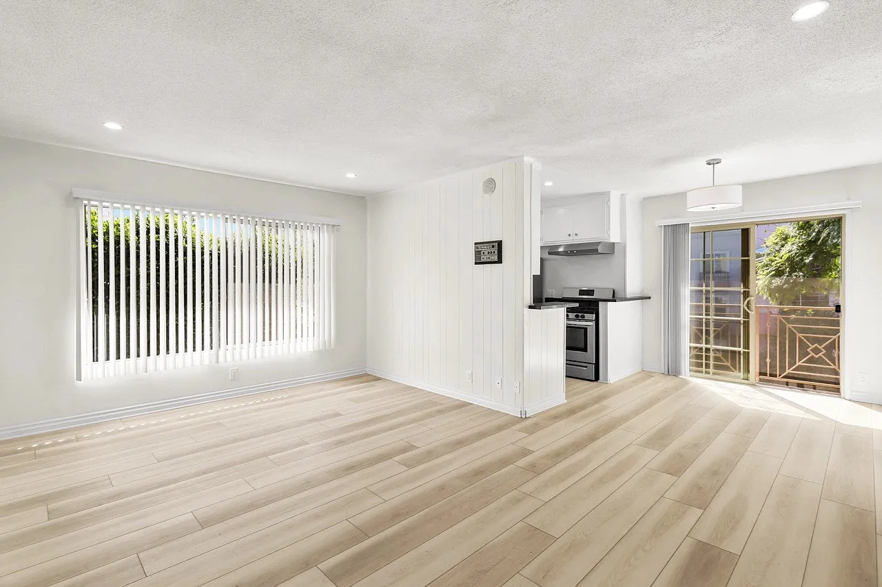2 bed, 1.5 bath, $2,950 — Photo 1