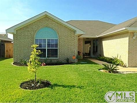 4th image of 5001 Fawn Dr