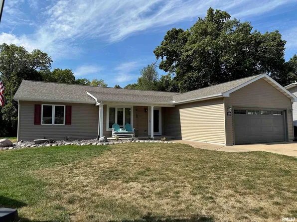 1964 Deer Ln, Washington, IL 61571