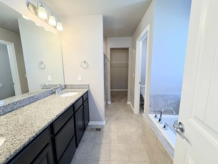 1750 Sipson Dr — Photo 10