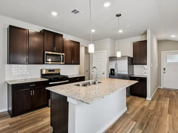 18701 Presswood Way Dr, New Caney, TX 77357