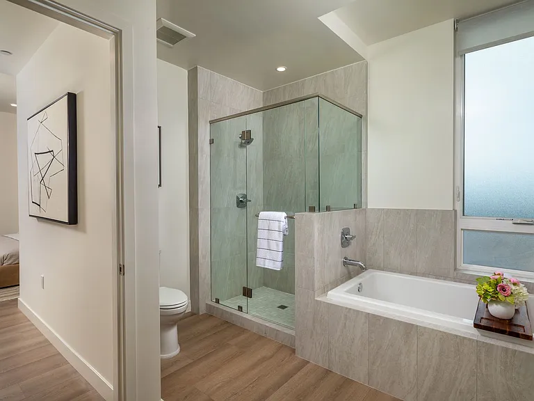 APT 123 CHAPEL AVE — Photo 97