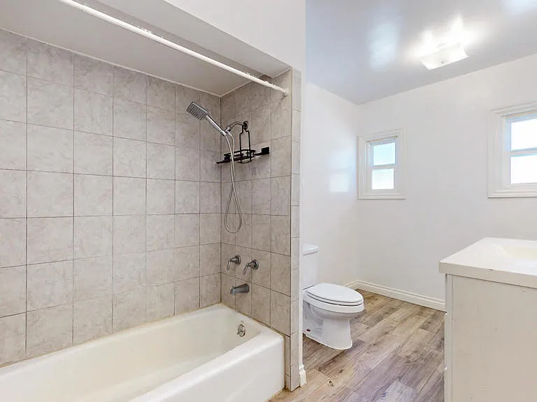 1400 N Dominion Ave — Photo 23