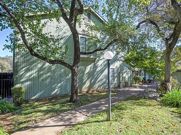 4th image of 3133 Cambridge Rd