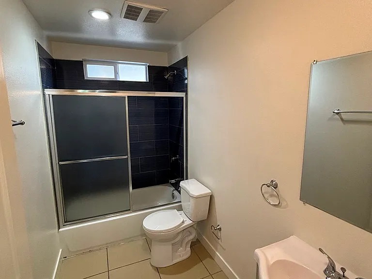 3910 Halldale Ave — Photo 10