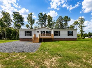 1083 Perigrine Cir, Manning, SC 29102