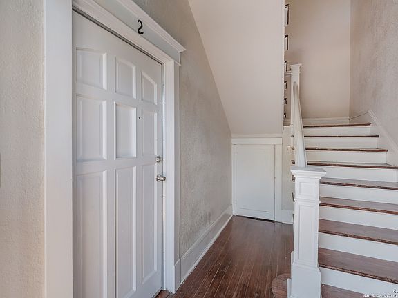 3rd image of 410 E CARSON ST