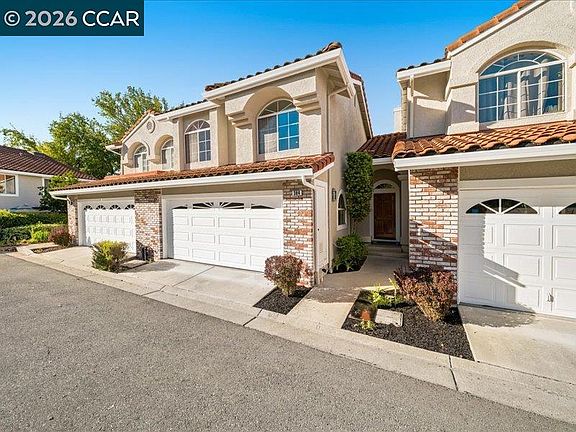 2nd image of 384 Bellflower Ct