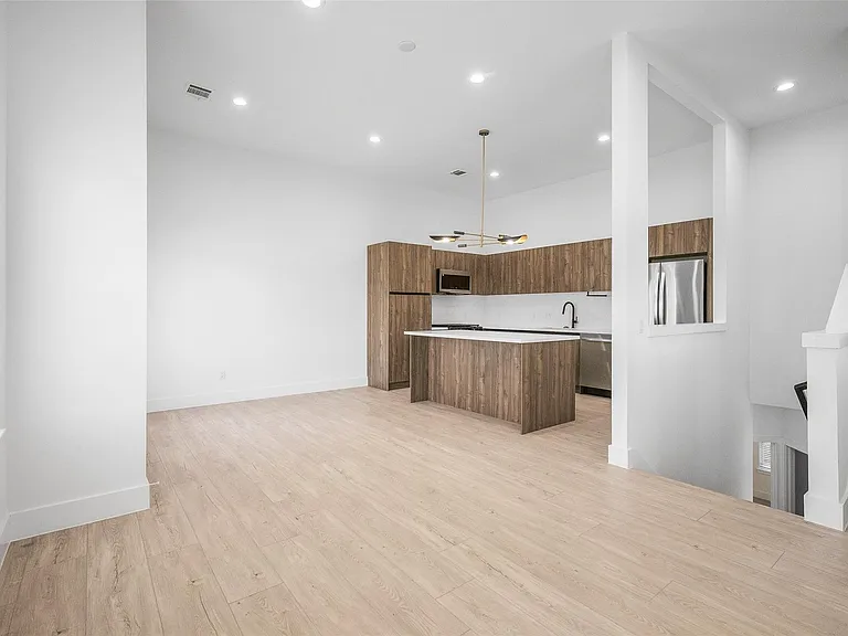 104 Tolima Dove St — Photo 22