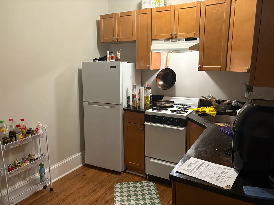 38 Hemenway St #24