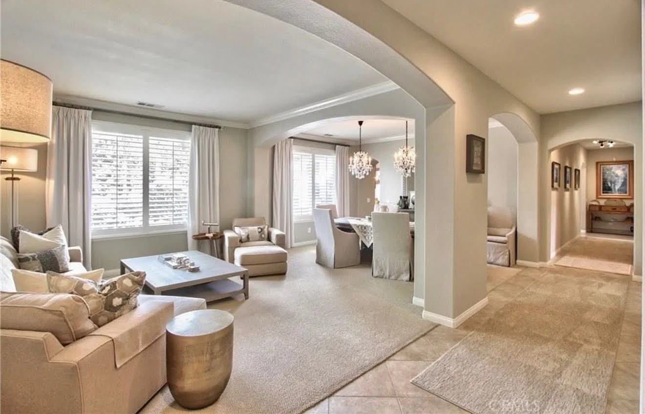 4 bed, 3012 sqft, $7,000 — Photo 3
