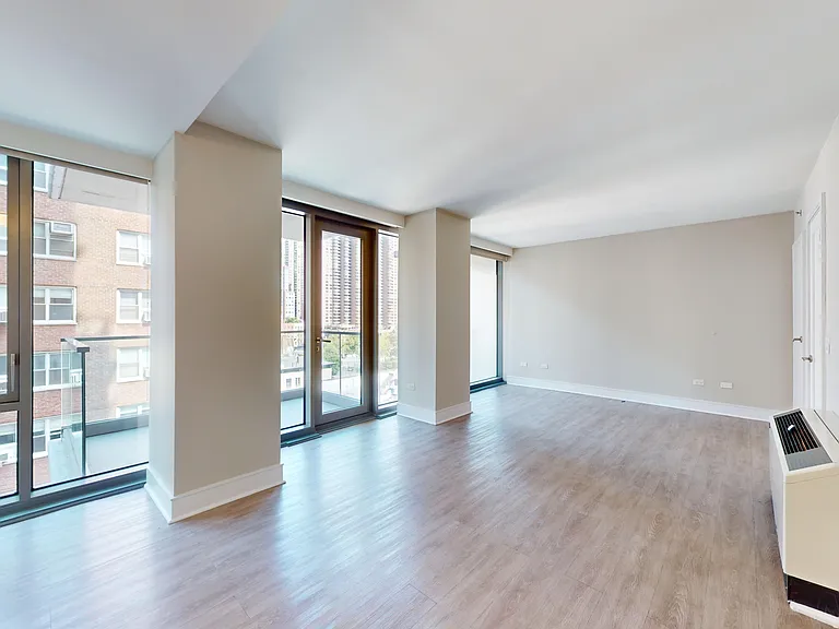 237 E 34th St #805 — Photo 6