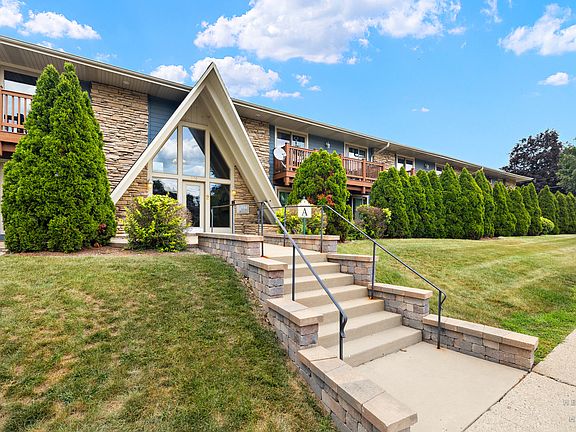 2nd image of 300 Opatrny Dr APT 211