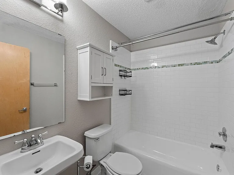 2530 1st Ave S #N201 — Photo 9
