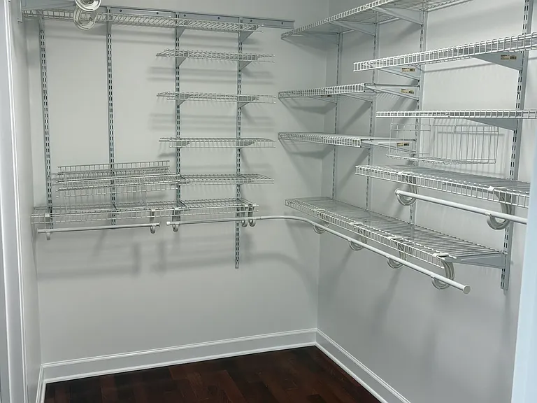 560 Vine Ave #203 — Photo 26