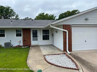 622 Huntington Dr #B, Lakewood, NJ 08701
