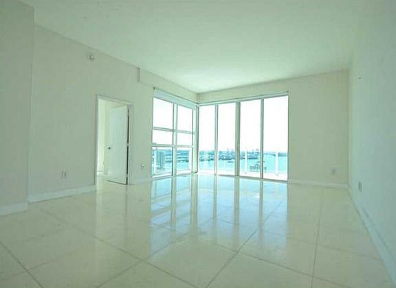3rd image of 950 Brickell Bay Dr APT 4114