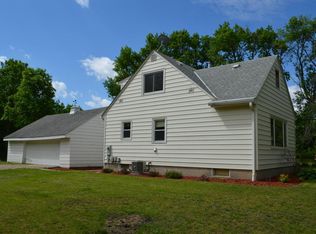 1206 34th Dr NE, Austin, MN 55912