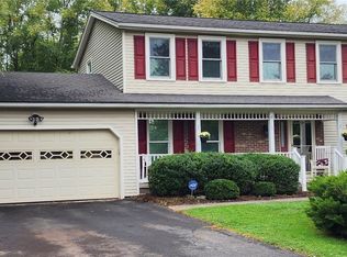 19 Snowy Owl Rdg, Rochester, NY 14612