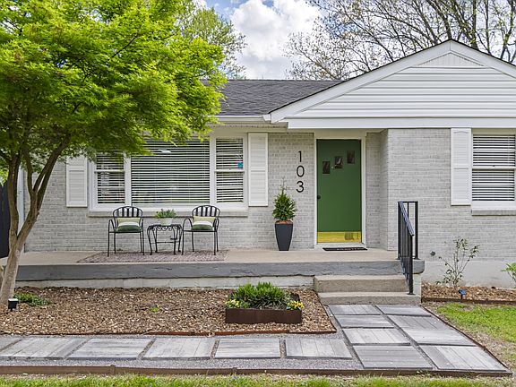3rd image of 103 S Laurel Cir