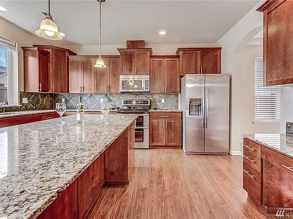 4th image of 10036 Jensen Dr SE