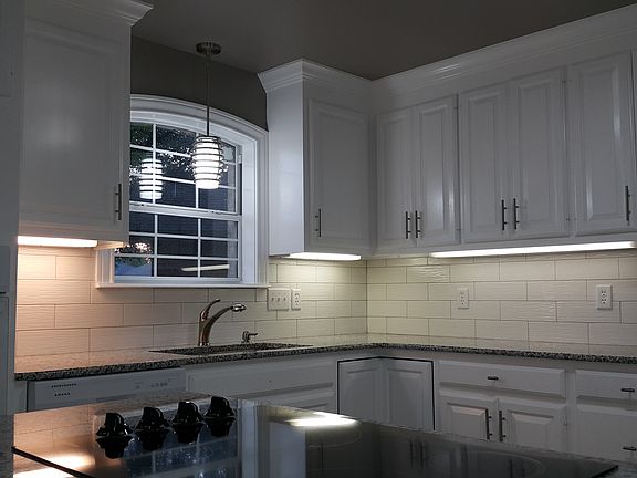 4th image of 3426 Sequoia Cir