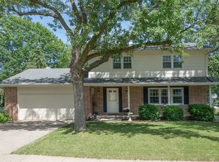 4109 74th St, Urbandale, IA 50322