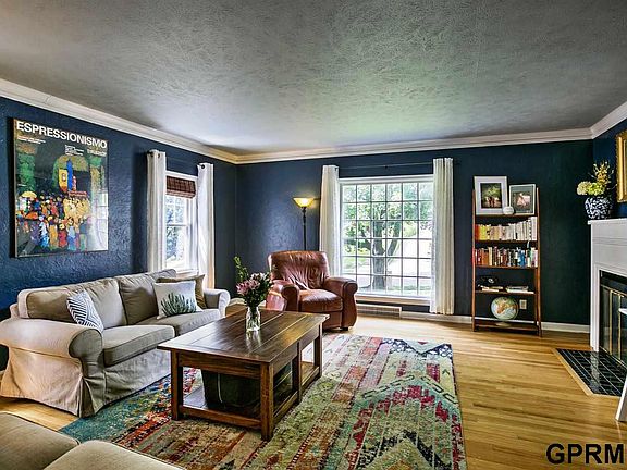 5th image of 4323 Shirley St