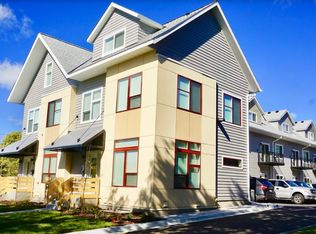 917 6th St SE, Minneapolis, MN 55414