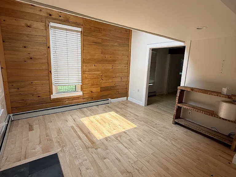 3521 W 40th Ave — Photo 3