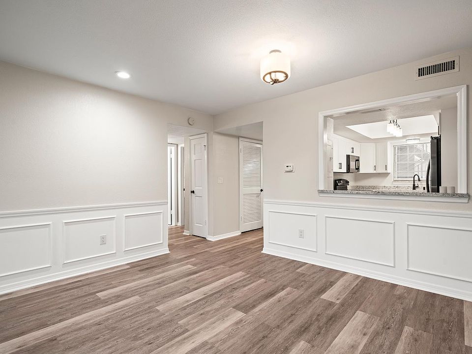 1st image of 10348 Carrollwood Ln APT 184