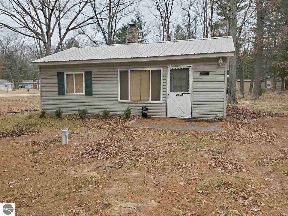 1st image of 2403 Lucinda Dr