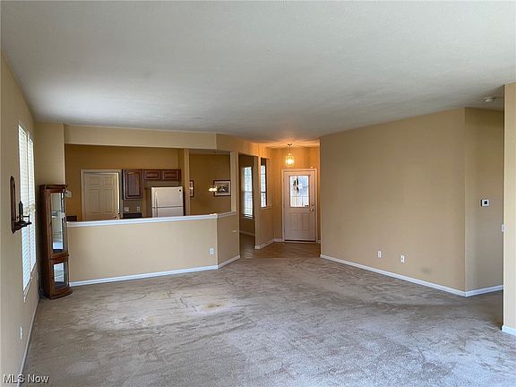 3rd image of 9461 Grist Mill Dr