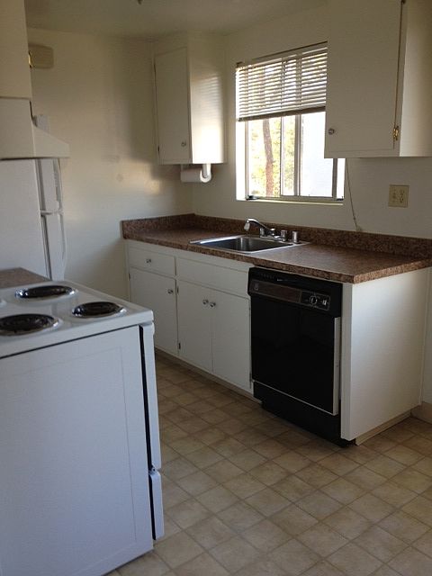 1st image of 2489 Whitney Dr APT 15