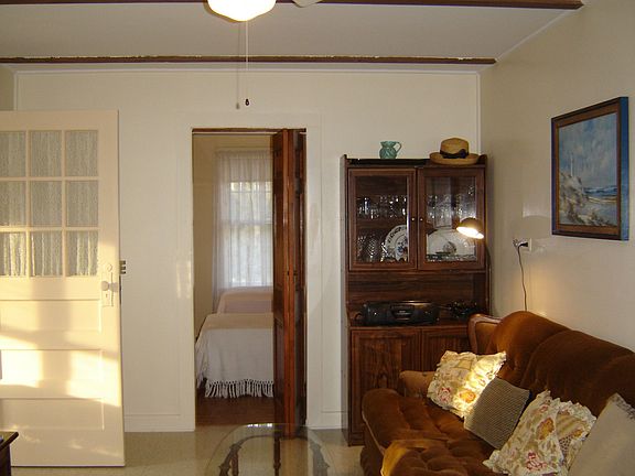 3rd image of 26 Dogwood St