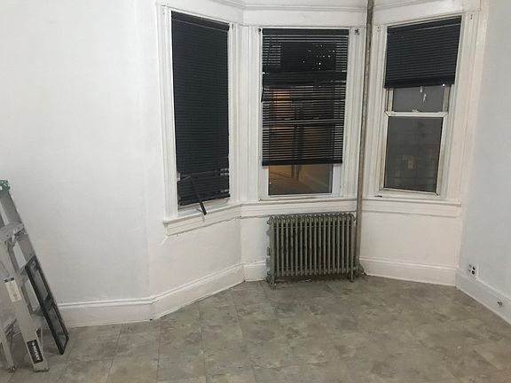 5th image of 122 Downing St #2F