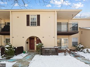 318 Old Forge Xing #318, Devon, PA 19333