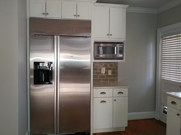 4th image of 2545 Shenandoah Ave