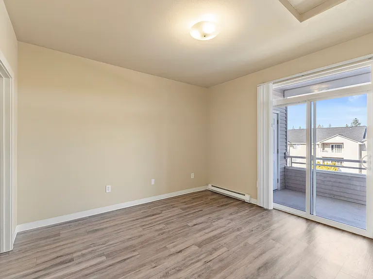 Ashton Apartments — Photo 58