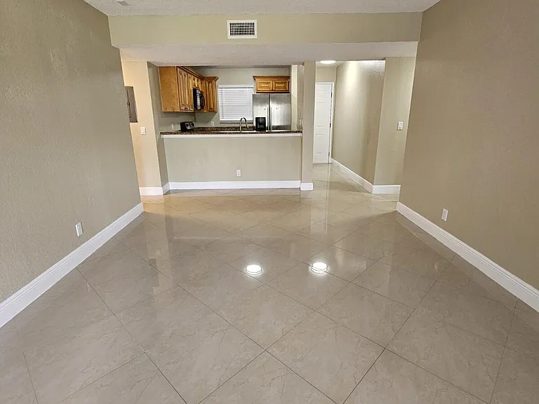 1440 Windorah Way #C — Photo 2