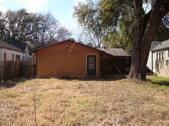 4th image of 4027 Marion Pl