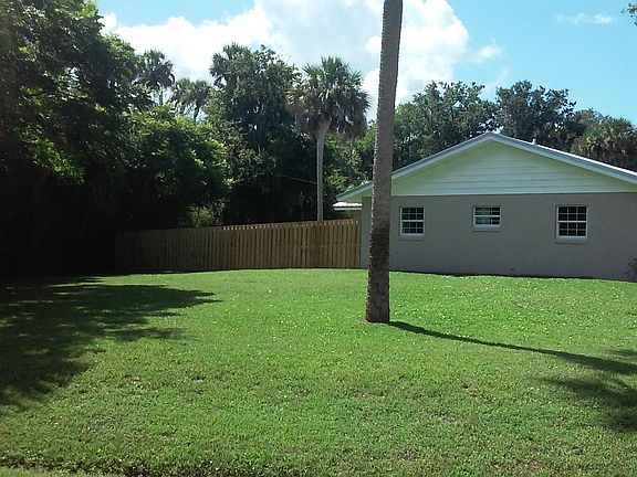 5th image of 2703 Needle Palm Dr